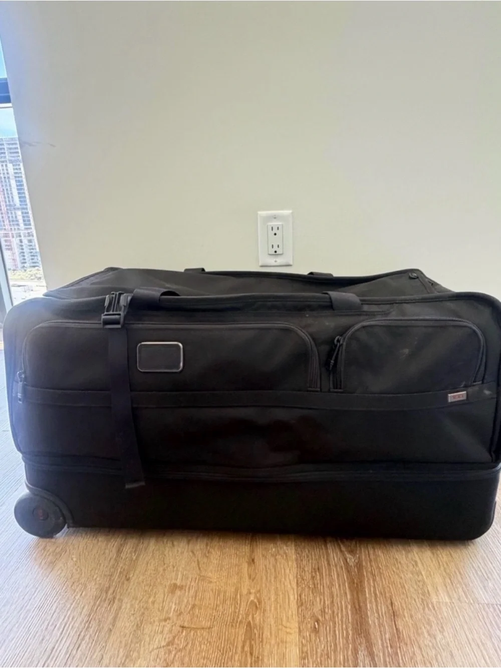 TUMI Duffel Bag with telescopic handle